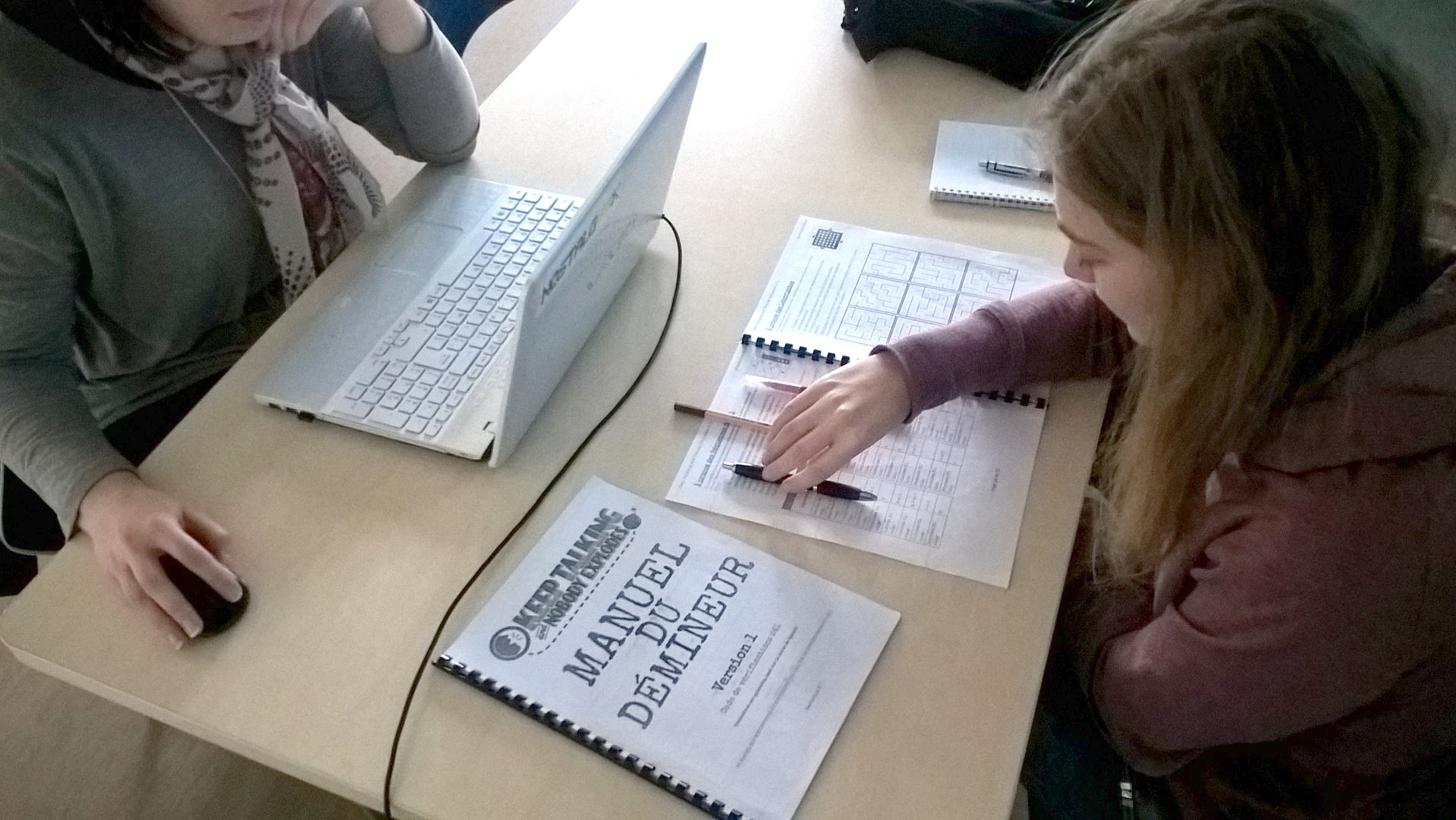 découverte de jeux vidéo au gameplay asymétrique